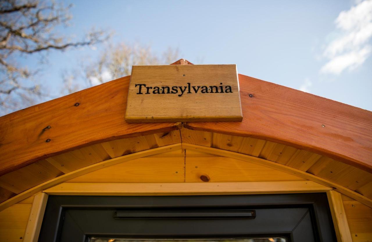 Highland & Transylvania Glamping Pods Roybridge Luaran gambar