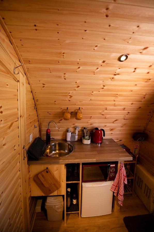 Highland & Transylvania Glamping Pods Roybridge Luaran gambar
